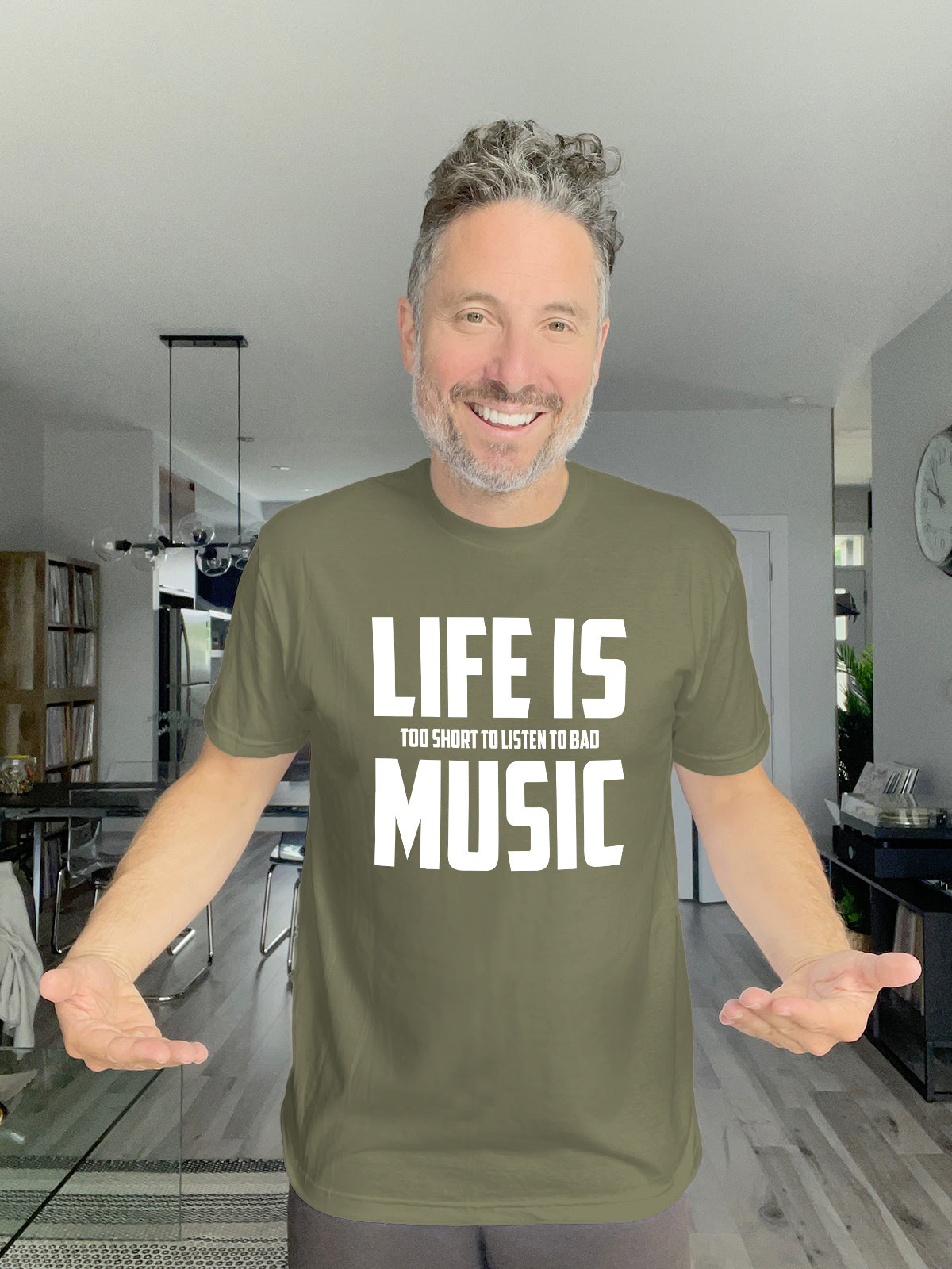 Soft Tee - Life is too short to listen to bad music - Unisex