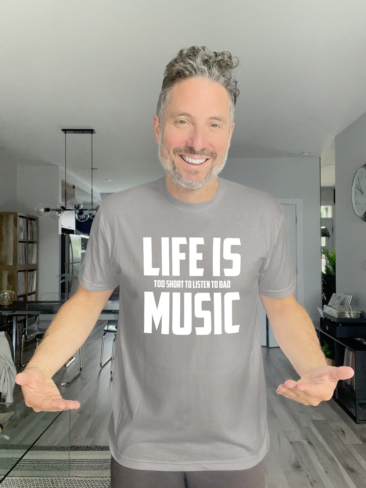 Soft Tee - Life is too short to listen to bad music - Unisex