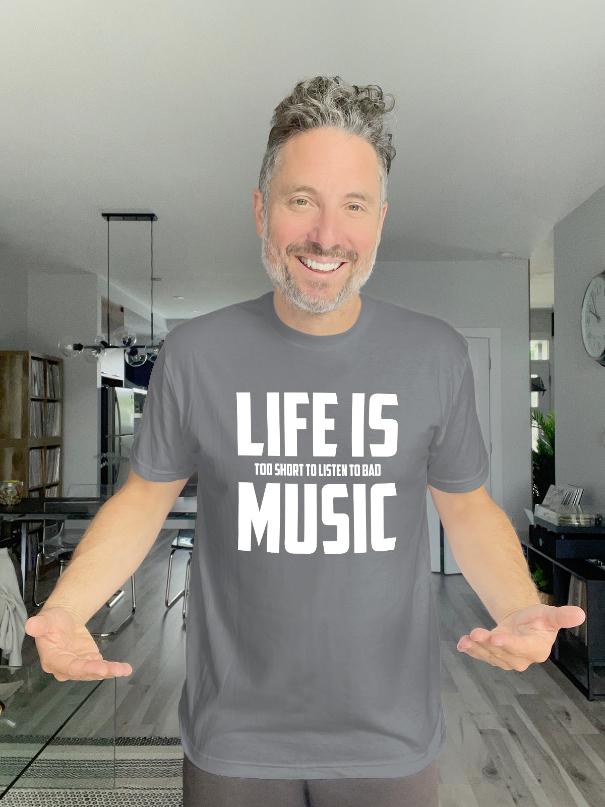 Soft Tee - Life is too short to listen to bad music - Unisex