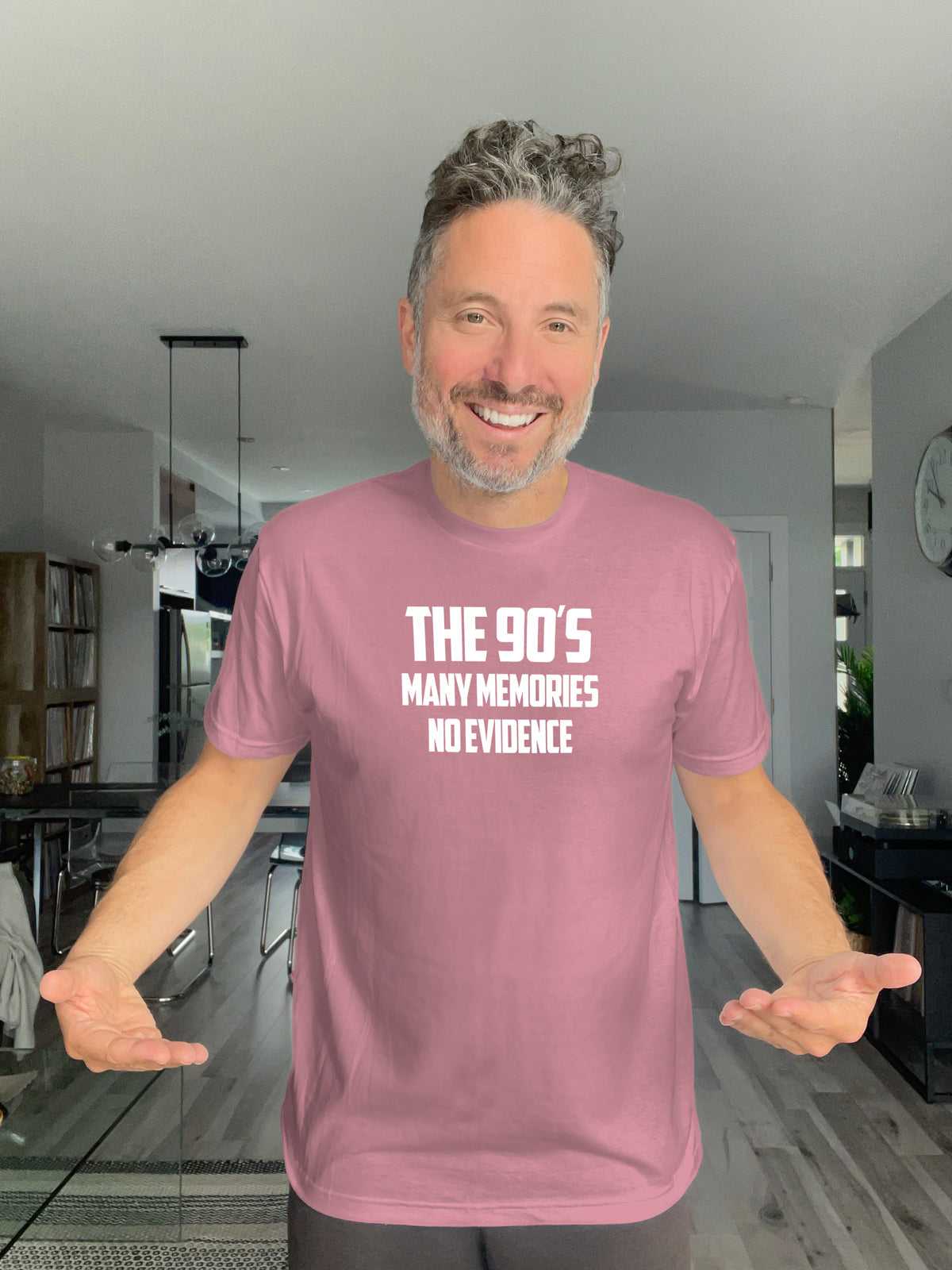 Soft Tee - The 90s, Many memories no evidence - Unisex