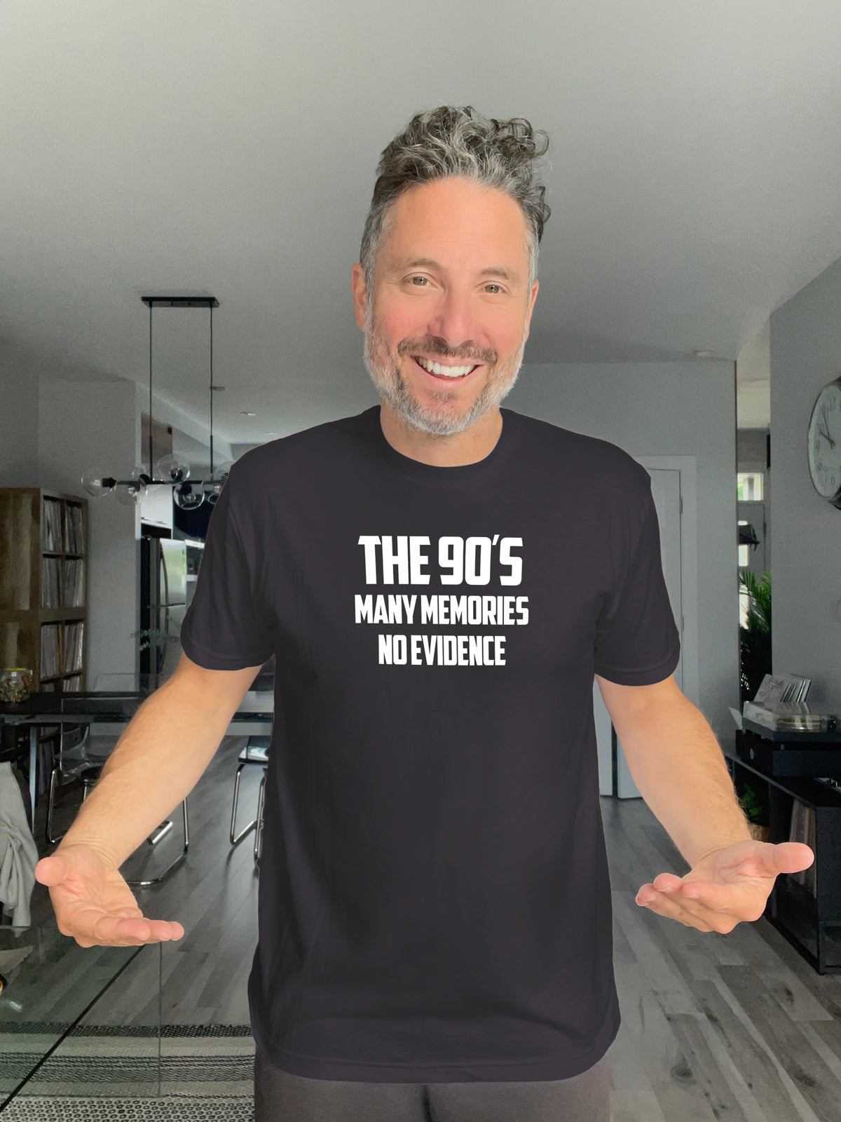 Soft Tee - The 90s, Many memories no evidence - Unisex